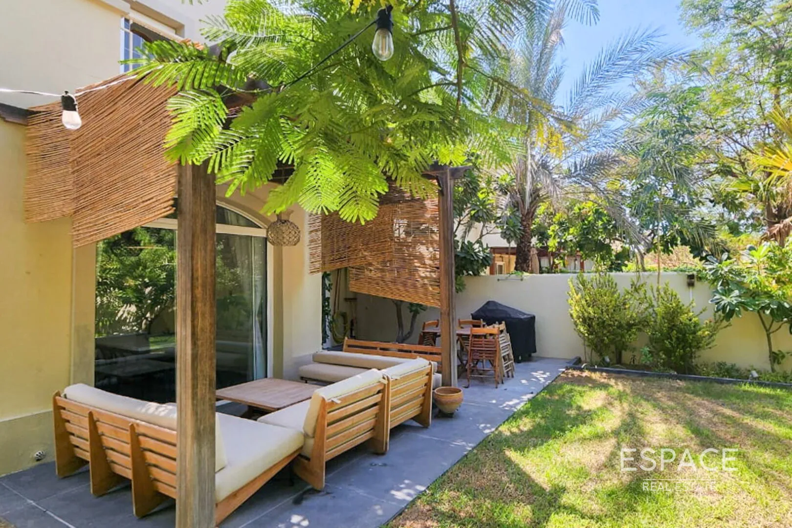 PropertiesGalleryCamera