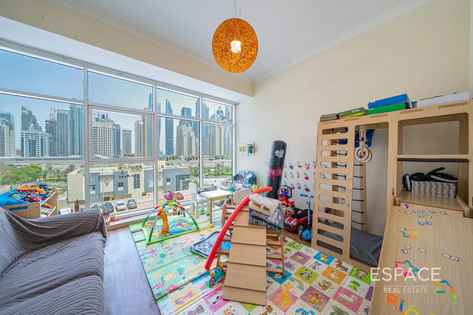 PropertiesGalleryCamera
