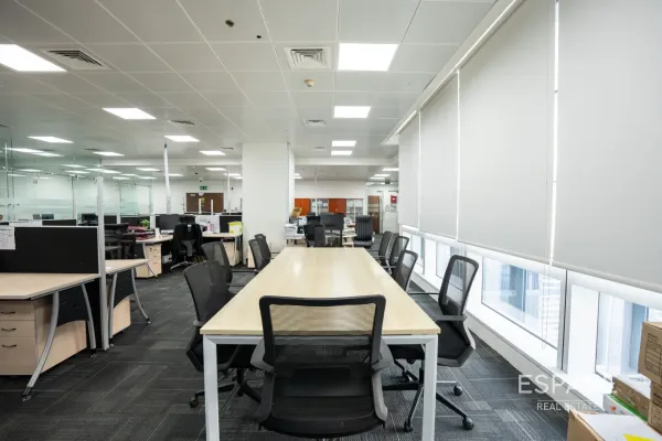 Vision Tower, Business Bay, Dubai - Espace