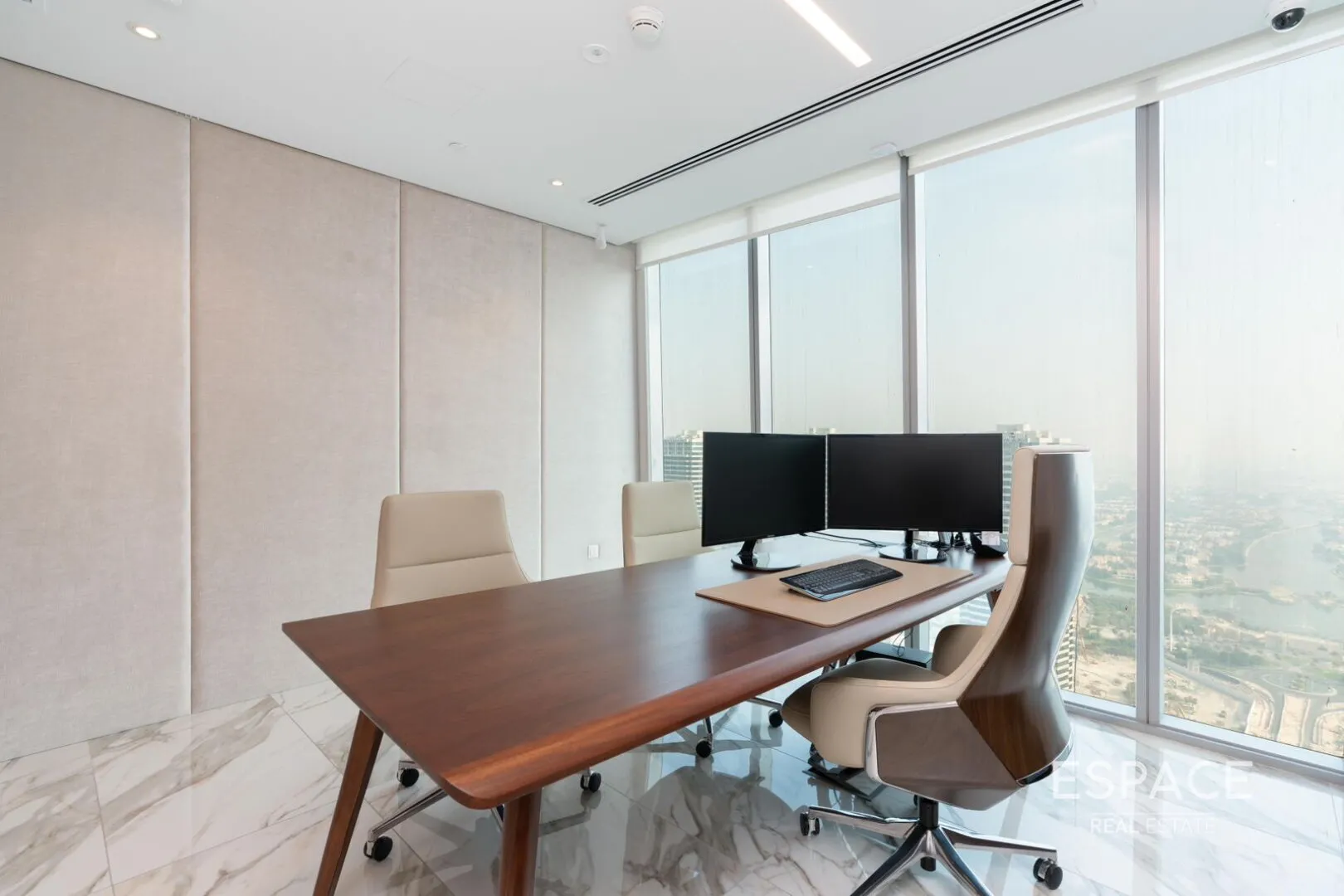 single static gallery