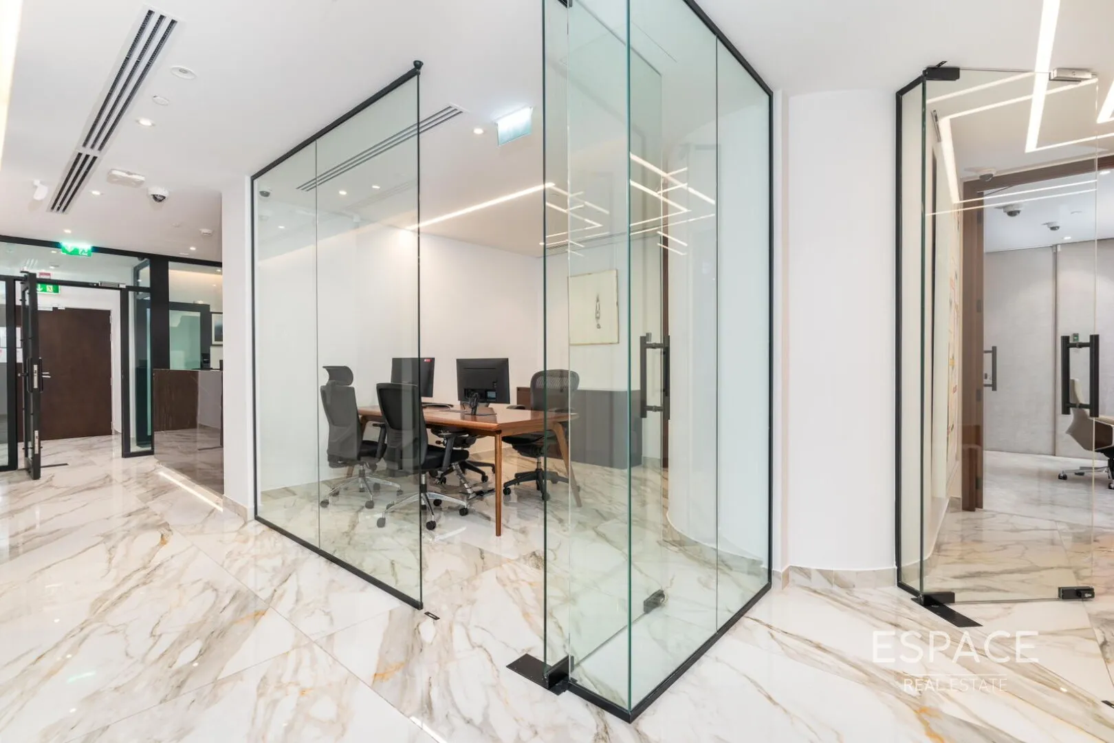 single static gallery