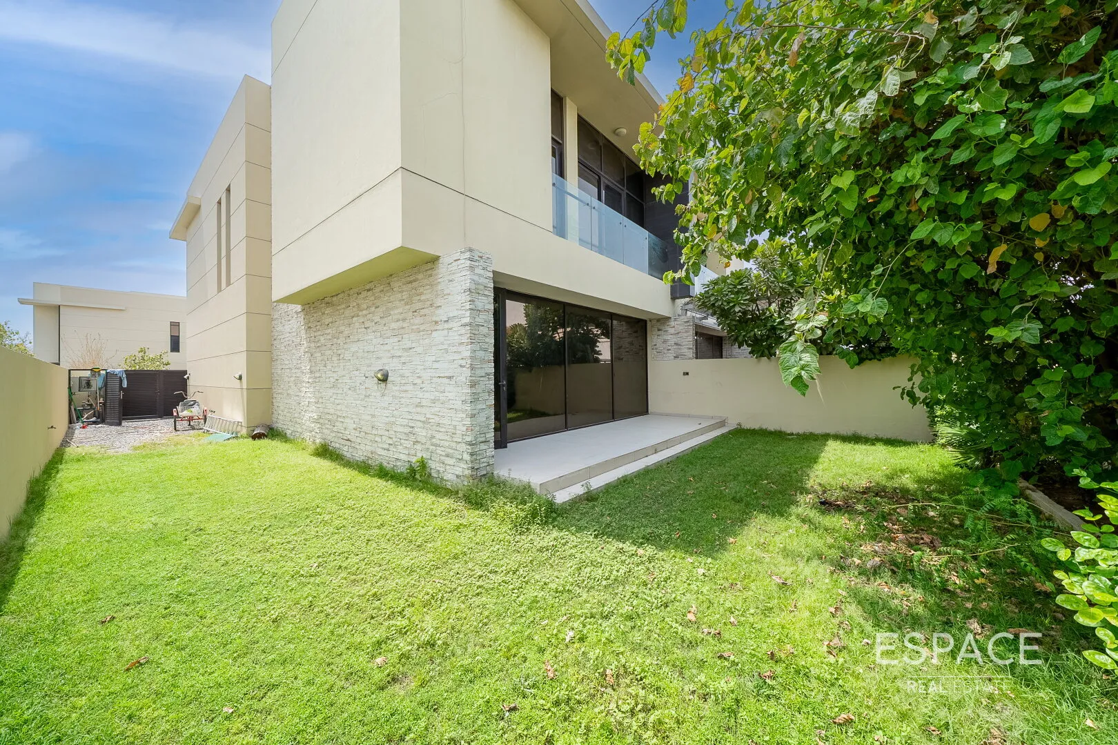 single static gallery