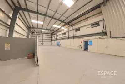 DIP 1, Dubai Investments Park, Dubai - Espace