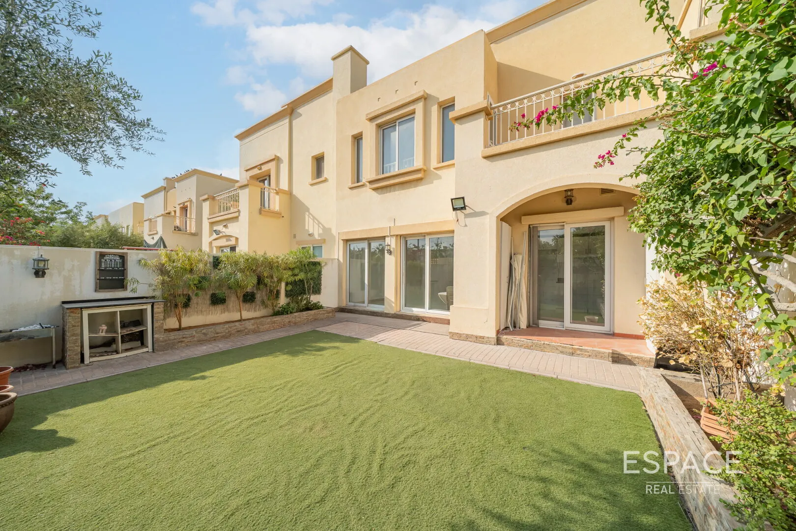 single static gallery