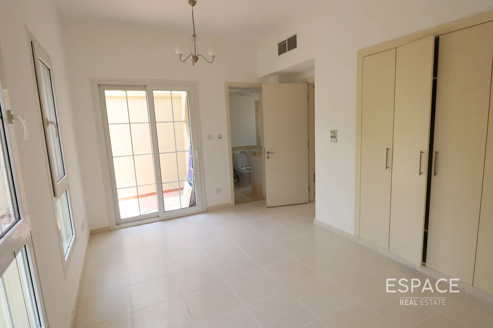 single static gallery