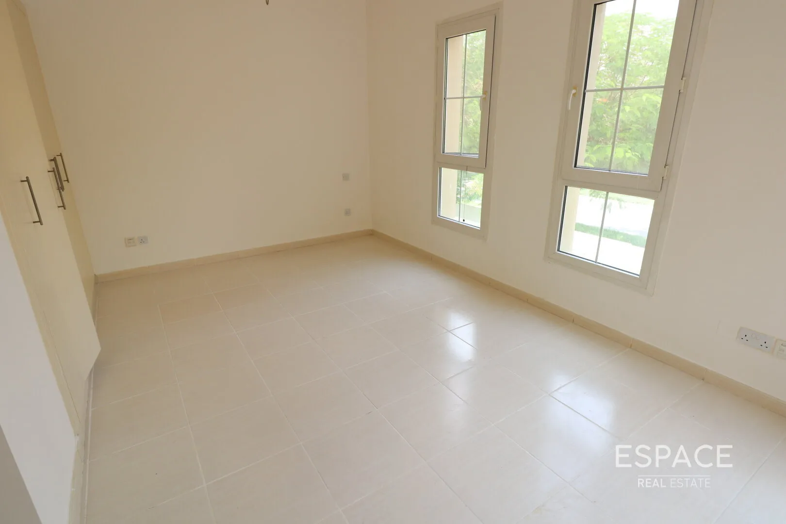 single static gallery