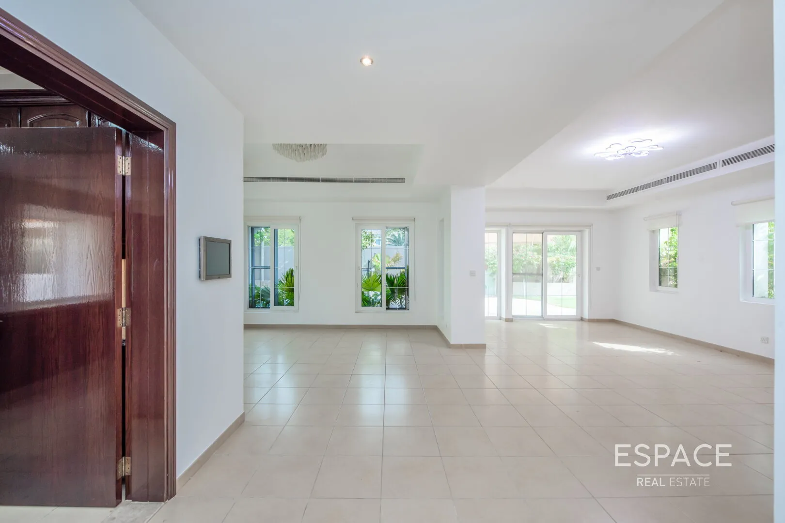 single static gallery