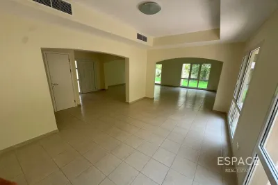 Meadows 9, Meadows, Dubai - Espace