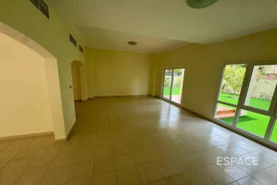 Meadows 9, Meadows, Dubai - Espace