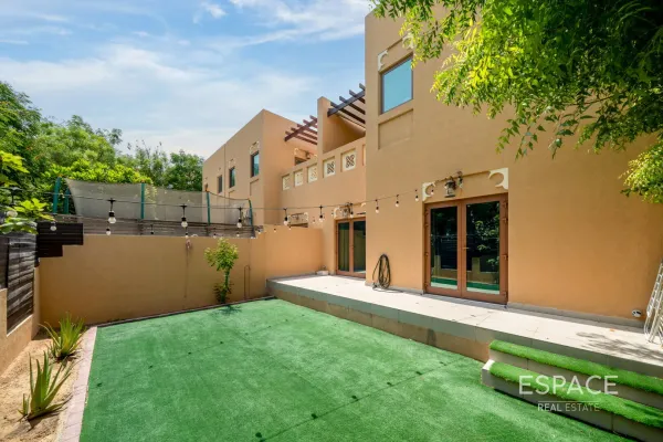 Dubai Style, Al Furjan, Dubai - Espace