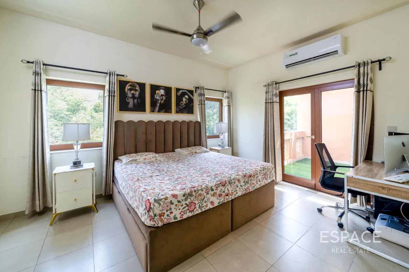 PropertiesGalleryCamera