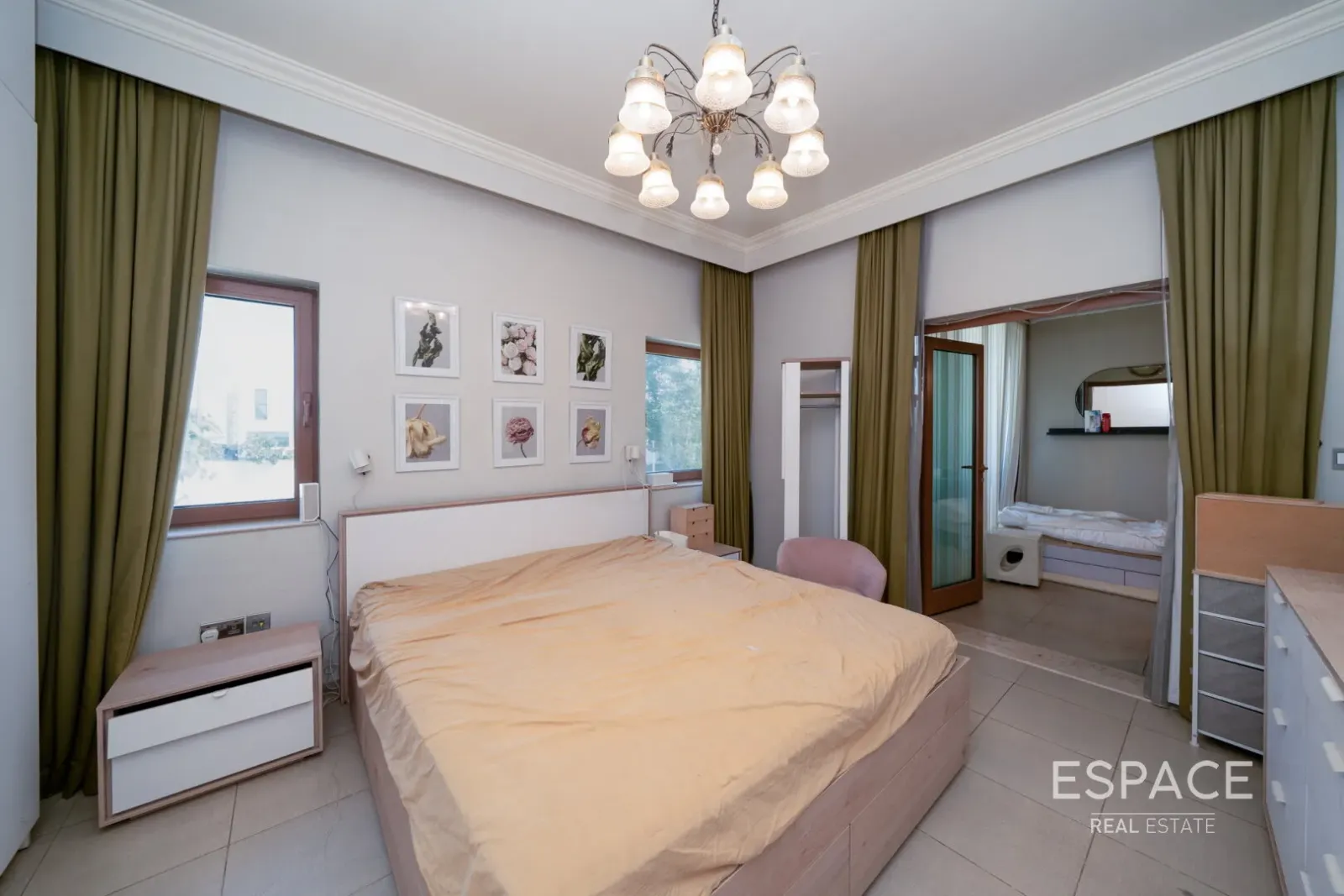 PropertiesGalleryCamera
