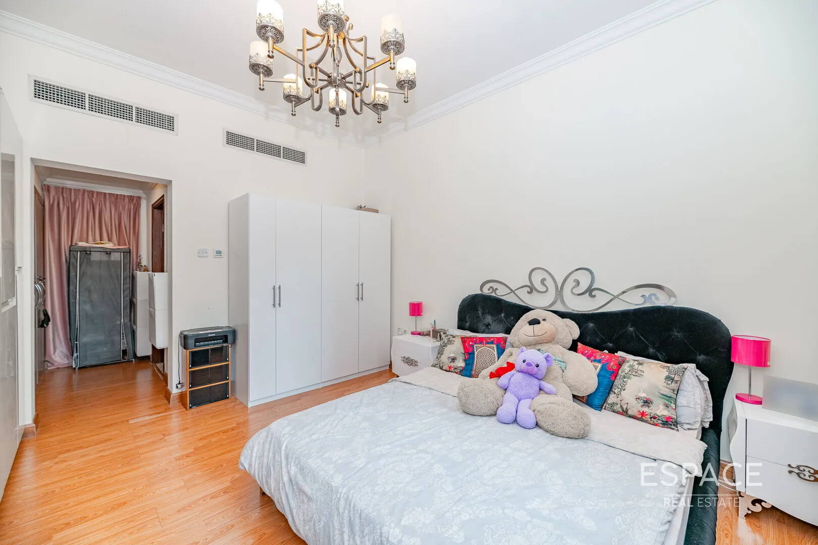 PropertiesGalleryCamera