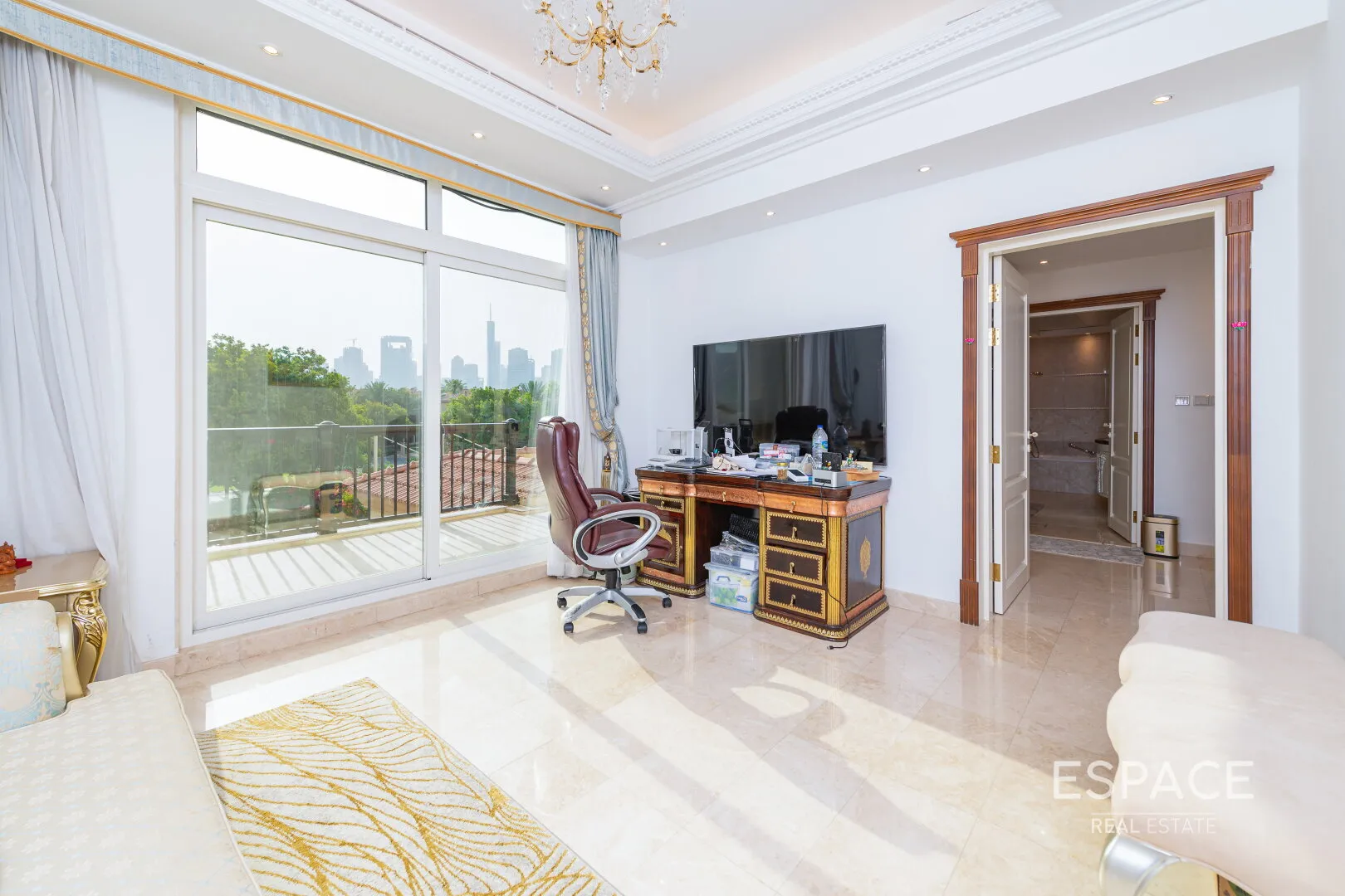 PropertiesGalleryCamera