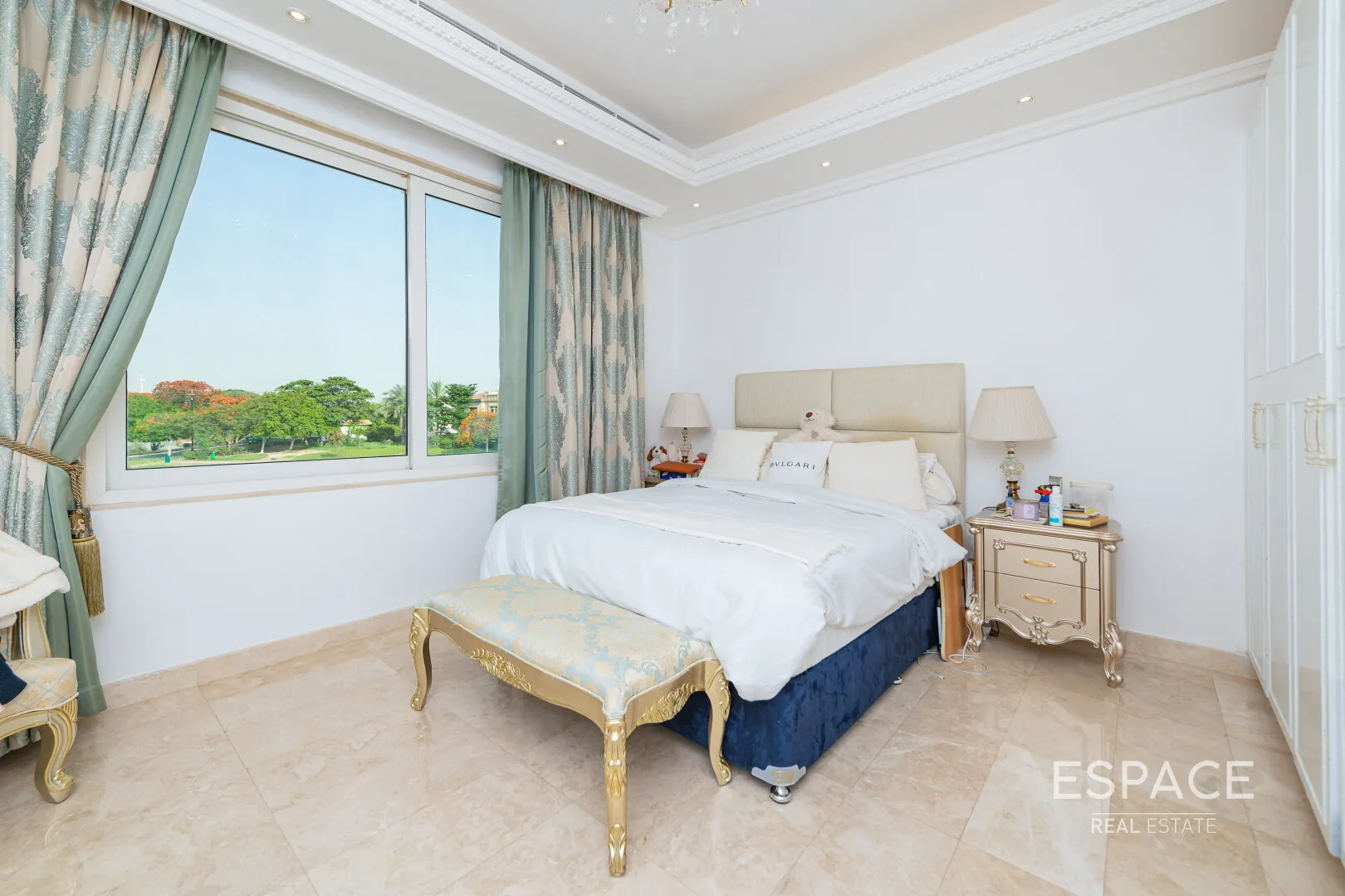 PropertiesGalleryCamera