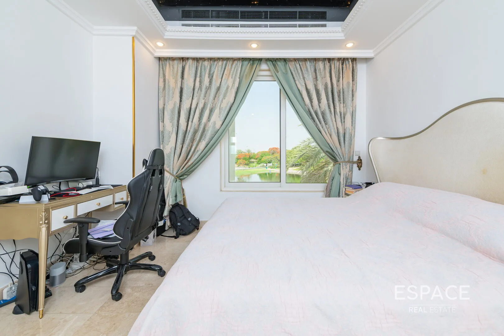 PropertiesGalleryCamera