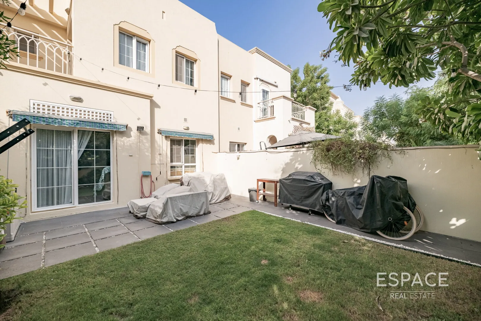 PropertiesGalleryCamera