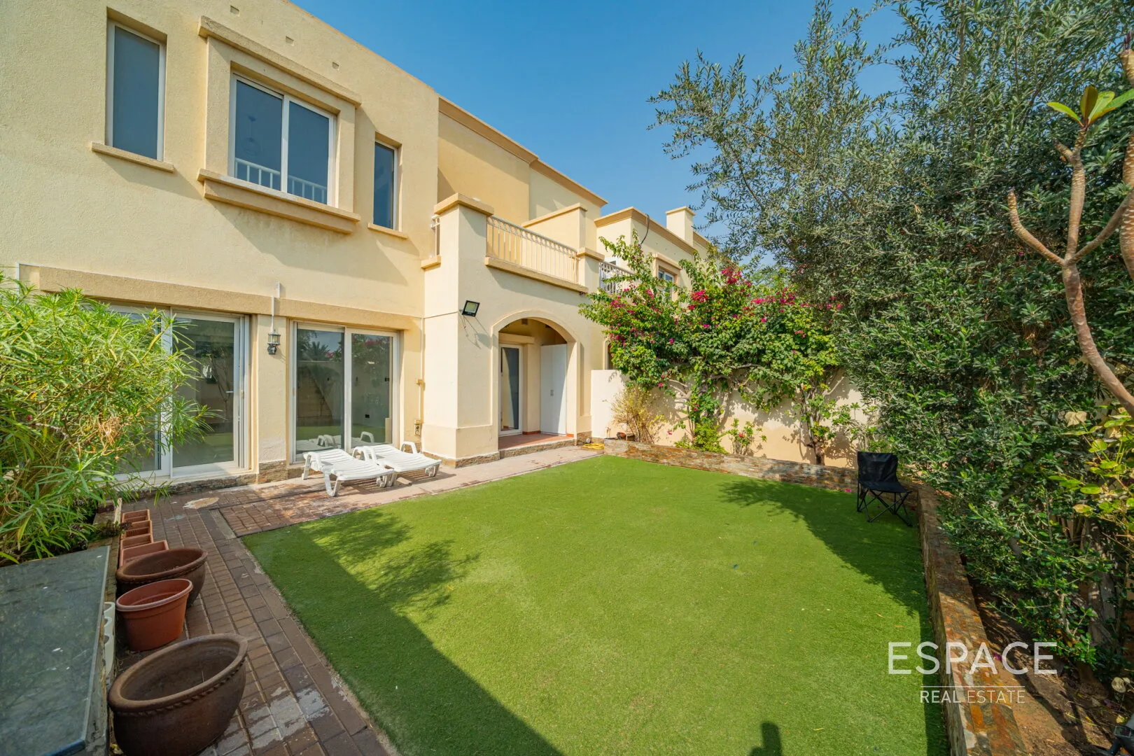 PropertiesGalleryCamera