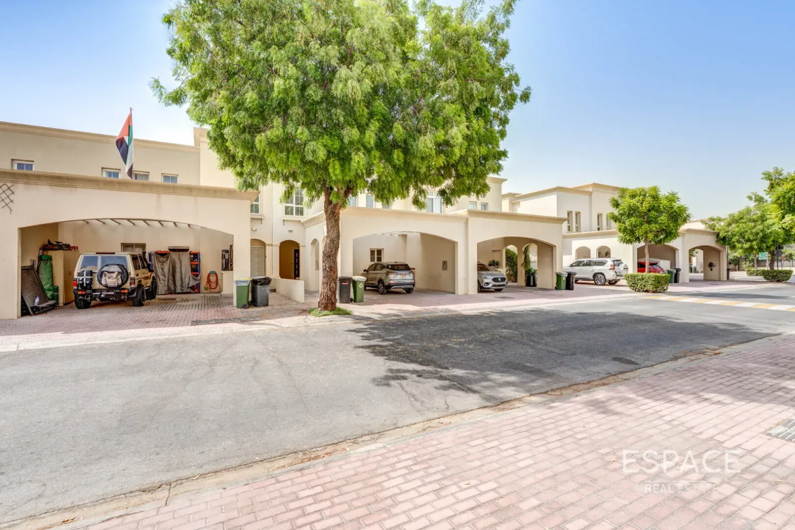 PropertiesGalleryCamera