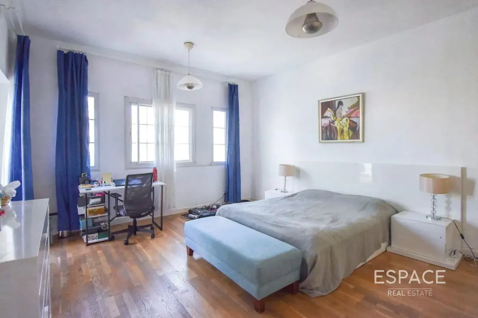 PropertiesGalleryCamera