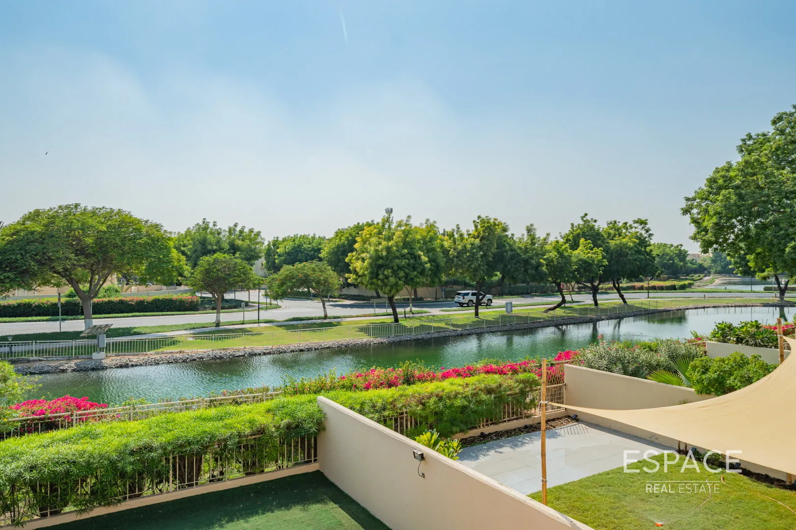 PropertiesGalleryCamera