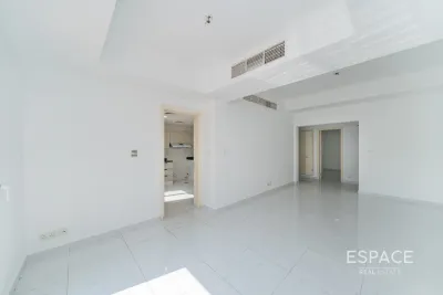 Springs 14, Springs, Dubai - Espace