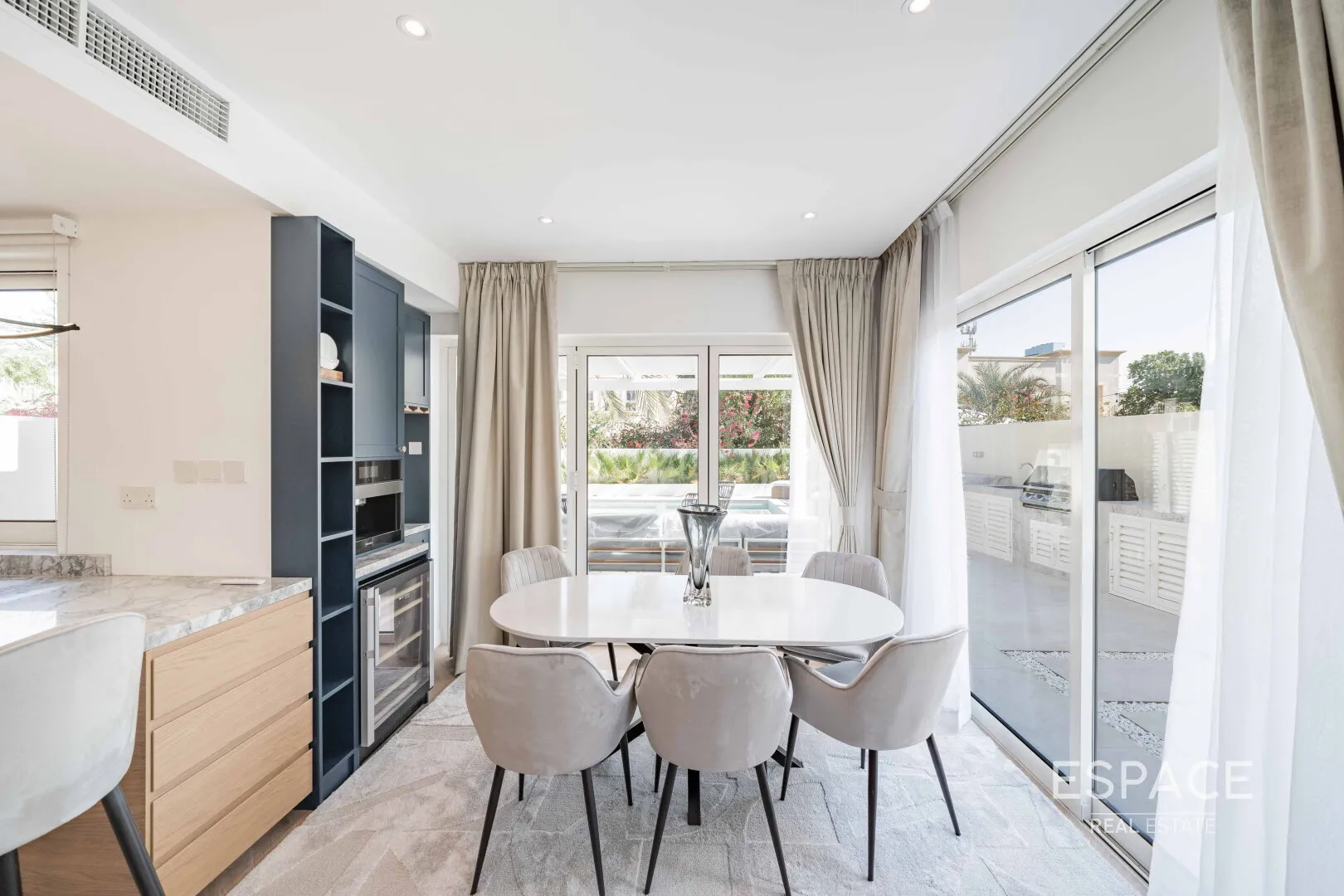 single static gallery