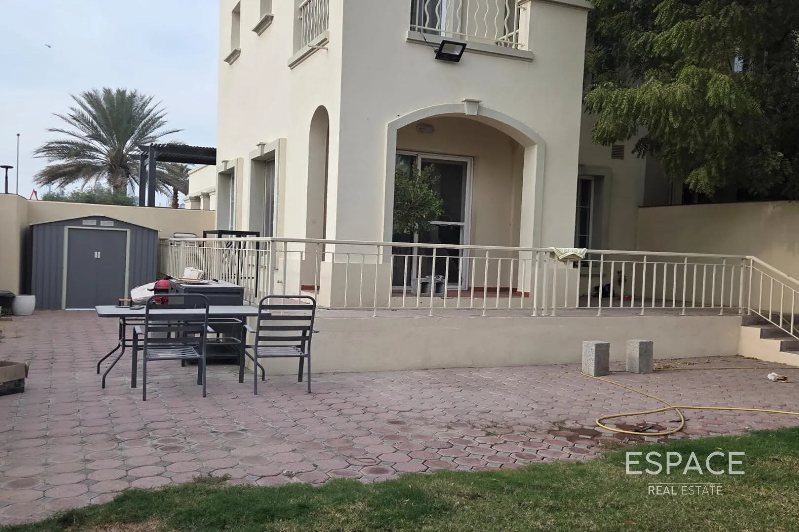 PropertiesGalleryCamera