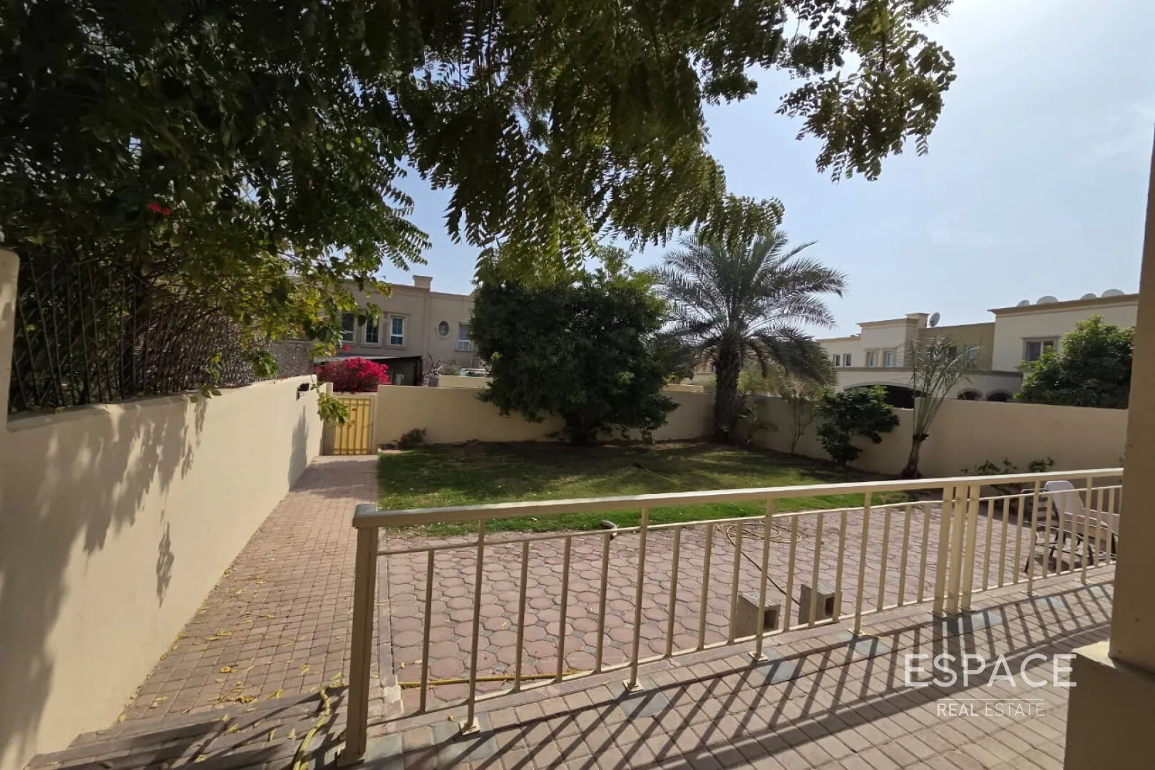 PropertiesGalleryCamera