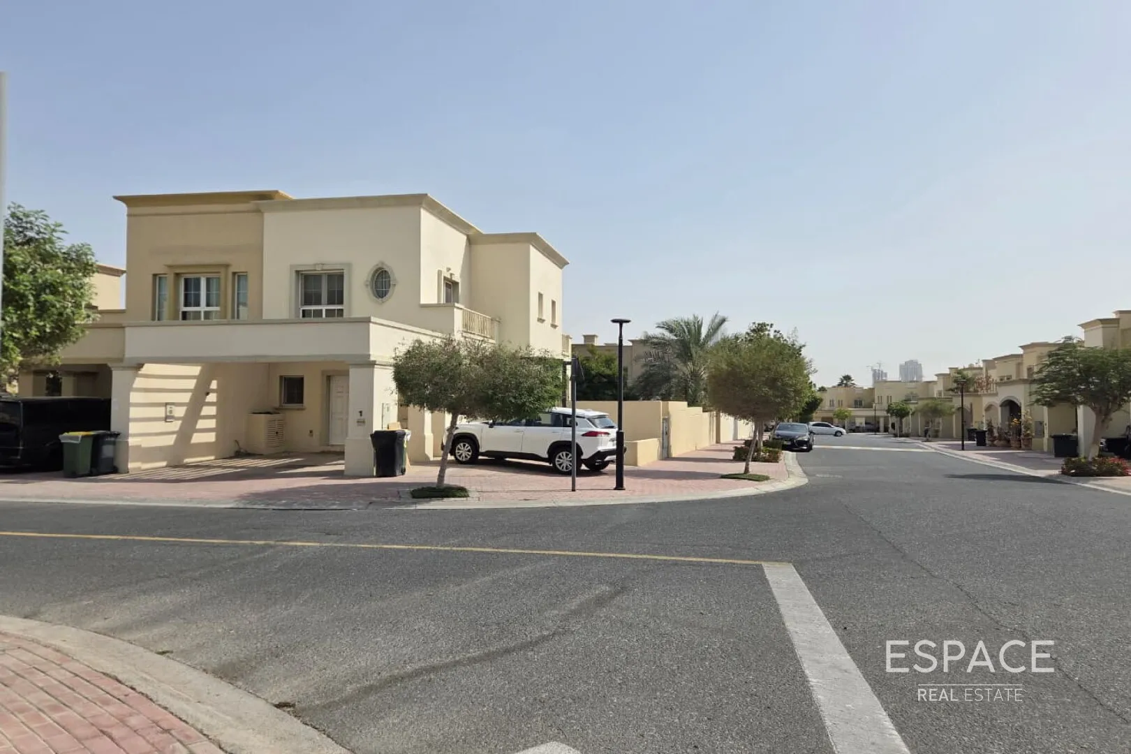 PropertiesGalleryCamera