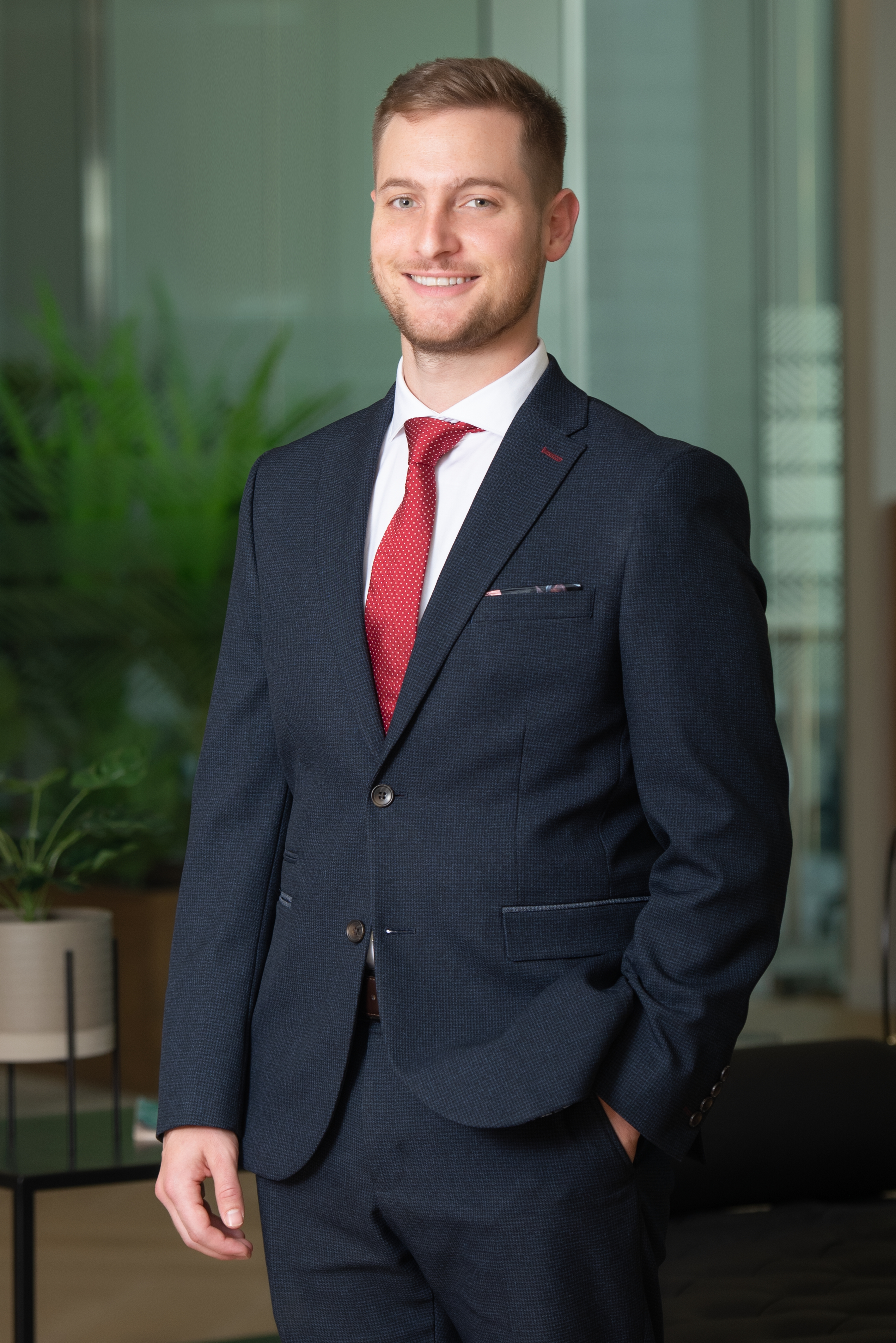 Fernando Sanchez Etienne, Senior Leasing Consultant - Espace