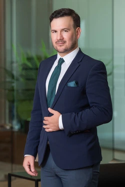 Fernando Sanchez Etienne, Senior Leasing Consultant - Espace